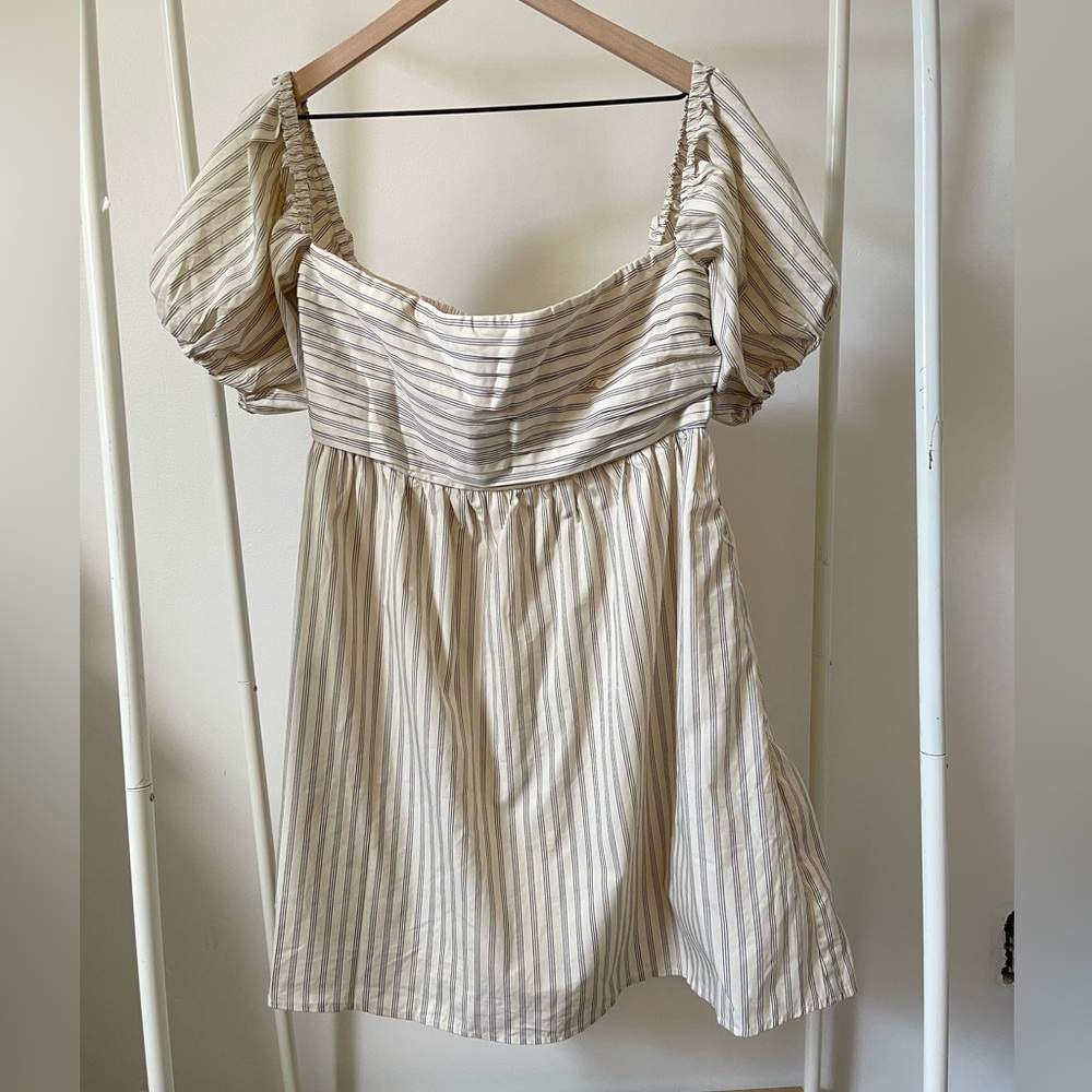 Abercrombie & Fitch Cream and Light Gray Striped Mini Dress
